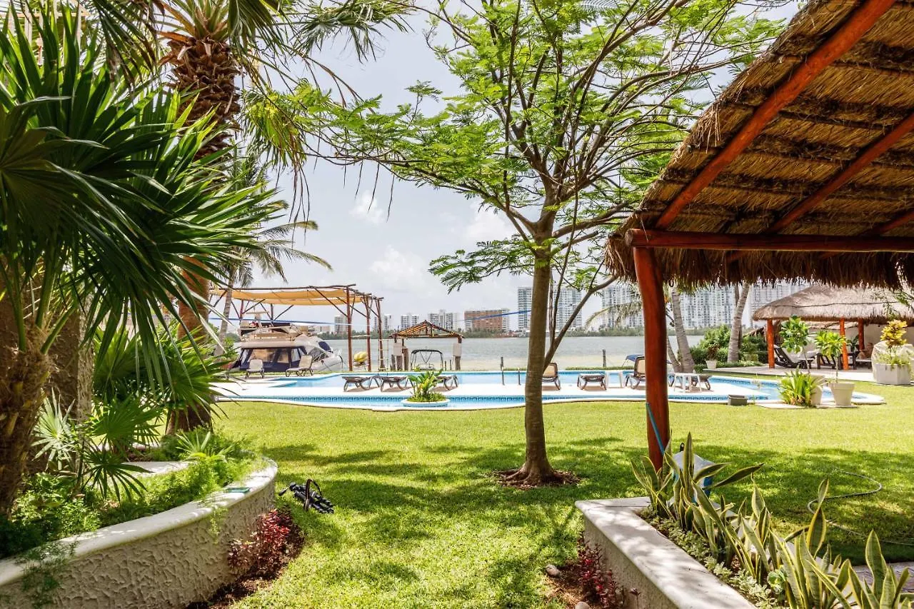 Villas La Marina Cancun